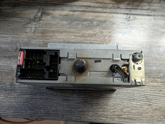 Rádio vw original 2 din s kódem - 3