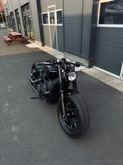 INDIAN SCOUT BOBBER - 3