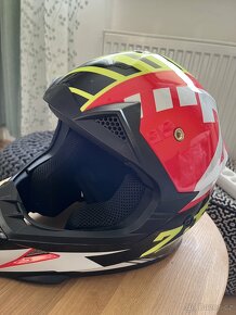 Motocrossová helma - 3