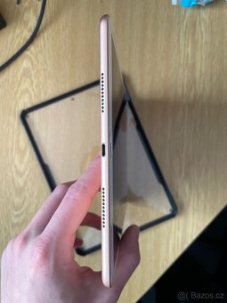 Ipad air 3 64Gb (2019) (vadný displej) - 3