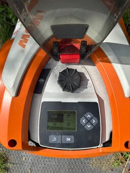 Robotická sekačka STIHL 422pc - 3