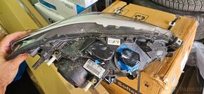 BMW F22 F23 xenon - 3