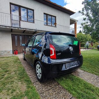 Volkswagen up 1.0 mpi benzín rok 2012 - 3