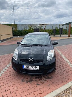 Toyota Yaris 1,3 VVT-i. - 3