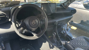 Toyota Yaris 1.5 HEV hybrid automat 04.2024 na ND - 3
