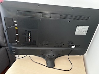 TV/ monitor SAMSUNG - 32" (80 cm úhlopříčka)SLEVA SPECHÁ - 3
