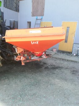 Rozmetadlo umelakov, npk, mpk, lely 2 vrtule - 3