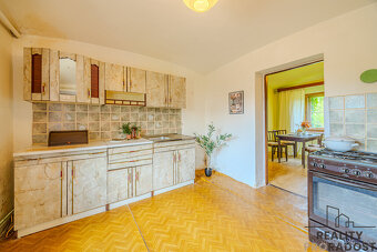 Prodej rodinného domu 86m2, zahrada 467m2, garáž 31m2, Mysli - 3