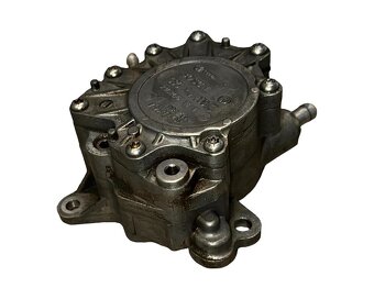 Podtlakové čerpadlo 03G145209C 2.0TDI 103KW BKD - 3