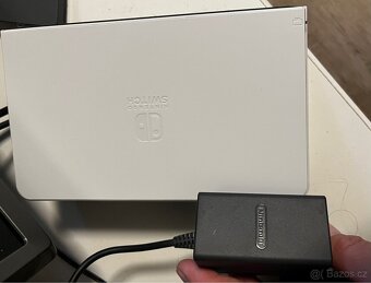 Nintendo Switch OLED plus pouzdro a nalepená folie - 3