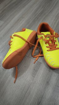 Sálové boty Umbro vel. 33 - 3