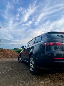 Alfa Romeo 159sw 1.9jtd 110kW - 3