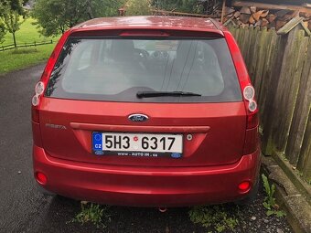 Prodám Ford Fiesta r.v. 2006, 1,6 16V 74kw benzín - 3