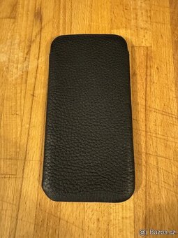 Obal na telefon Sena UltraSlim - Apple Iphone SE 2020 - 3