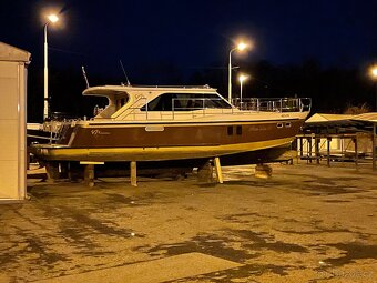 LOĎ Motorová kajutová Technomarine ALEXIS 12 - 3