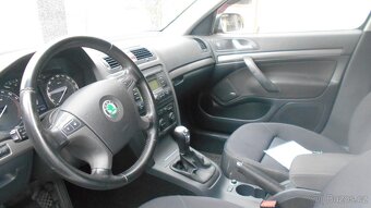 nd z škdoa octavia 2 1.6mpi 75kw červená zelená modrá - 3