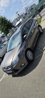 Ford Focus 2.0 tdci 2014 champions league edition - 3