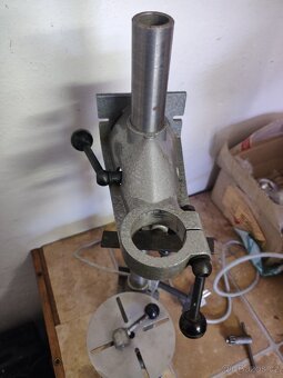 Narex vrtačka se stojanem - 3