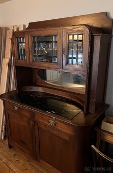 Secesní příborník - 3