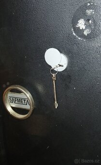 Nábytkový trezor Safmetal - 3