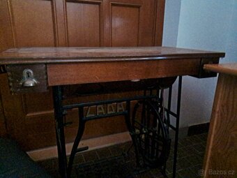 Šicí stroj Lada - 3