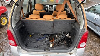 Interiér Opel Agila NJOY - 3