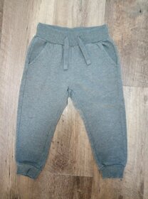 Chlapecké tepláky zn. Lindex vel. 92 - 3