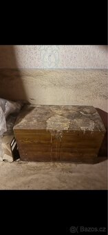 Starožitná dřevěná truhla - 3