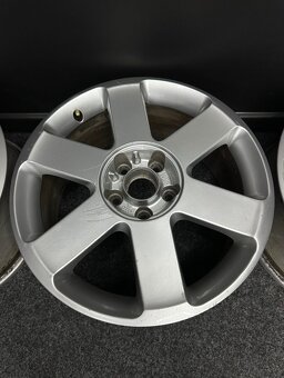 Alu Audi 5x112 17” 8E0601025J - 3
