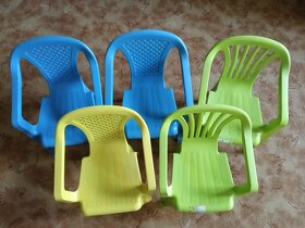 Dětské plastové židličky - 3