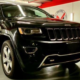 Jeep Grand Cherokee OVERLAND (5.7L V8 HEMI) - 3