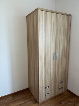 Šatní skříň - 3