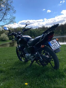 Yamaha YBR 125 - 3