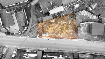 Stavební parcela s hotovou studií - Rodinný dům 2 apartmány - 3