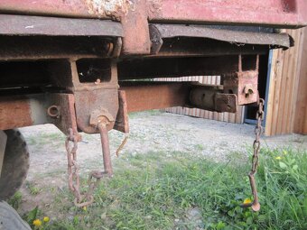 Vozík za malotraktor - třístranný sklápěč - 3