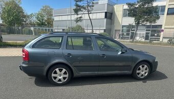 Škoda Octavia Combi 2.0 TDI Navi 6 rychlostí - 3
