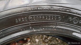 Pneu Falken 205/60 R16 - 3