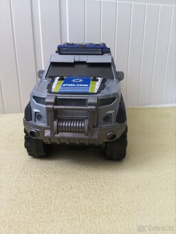 Policeiní auto. - 3
