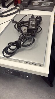 HP Elitebook - 3