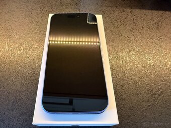 Apple iPhone 16 - 3