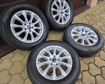 Pěkná letní sada Ford MONDEO MK5 16" 5x108 pneu 215/60/16 - 3