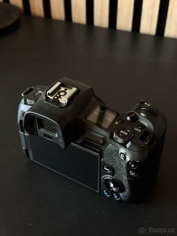 Canon EOS R - 3