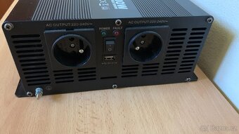 Měnič napětí 12V/230V 2500W modifikovaný - 3