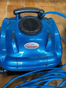 REZERVACE Automatický bazénový robot Smart Pool Scrubber 60 - 3