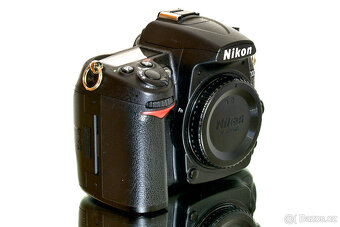 Nikon D7000 15 tis expozic + čištění čipu TOP STAV - 3