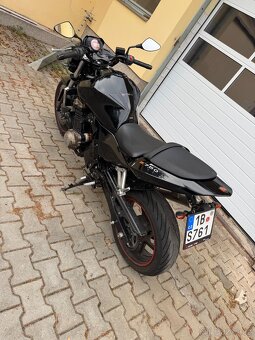 Kawasaki Z750 - 3