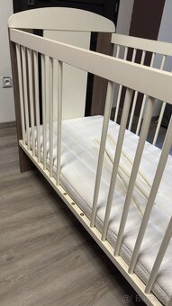 Dětská postýlka s matrací - 3