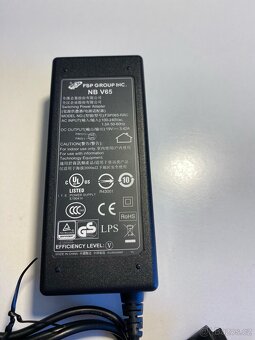 FSP 65W nabíječka - 3