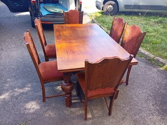 Prodám krásnou antik jídelní sestavu-stůl rozkládací+6 x žid - 3