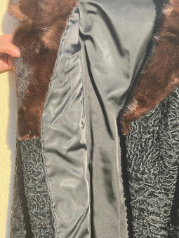 Persianový kožich s norkovým límcem - 3